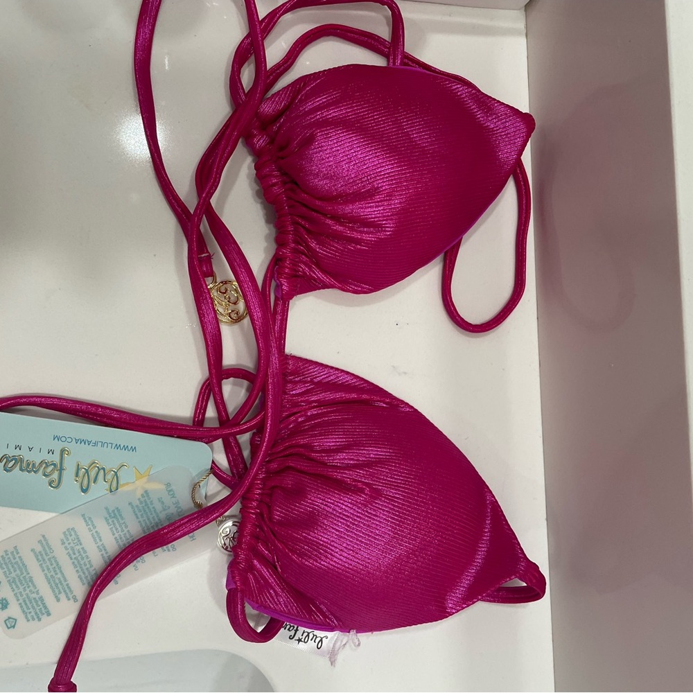 Pink, sexy bikini